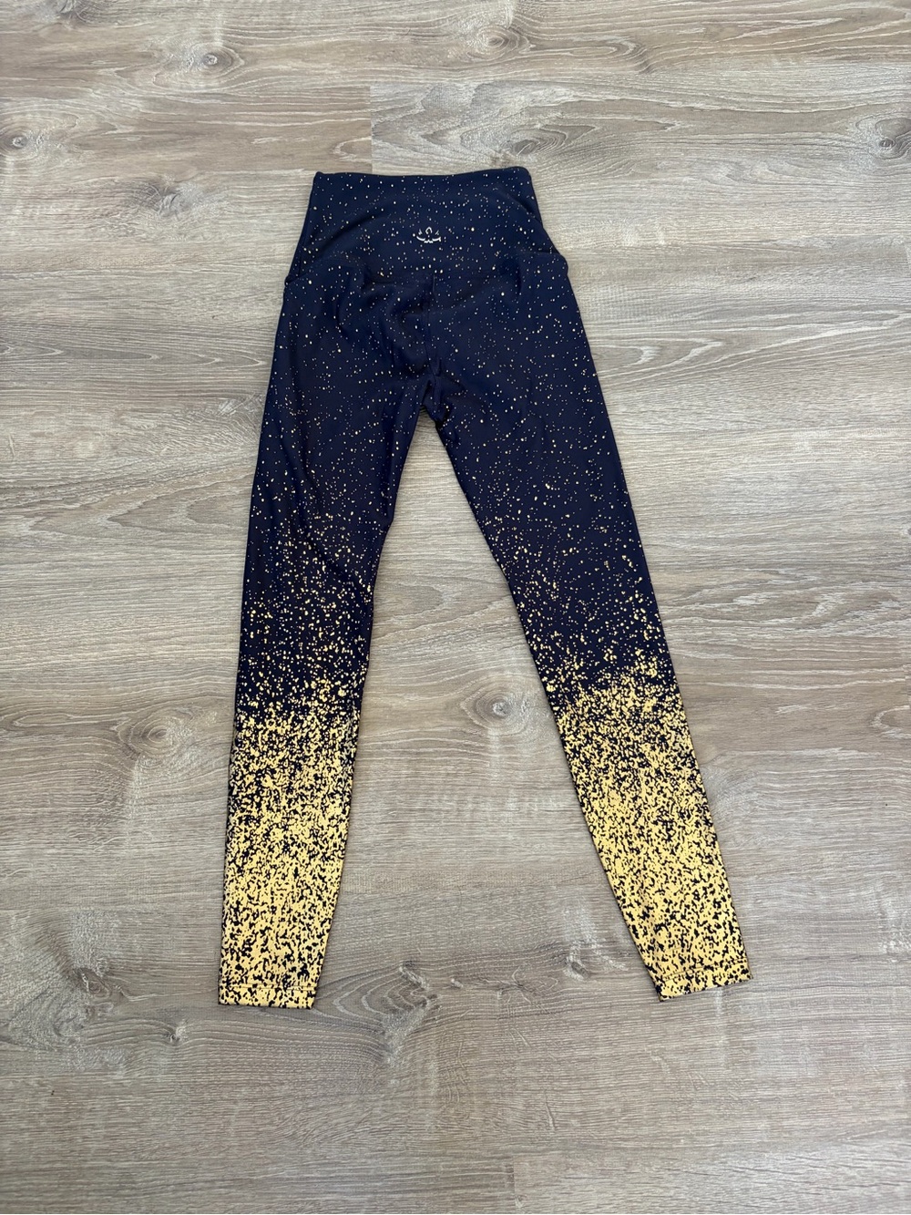 Beyond yoga sparkler leggings deep navy and gold 🇺🇸